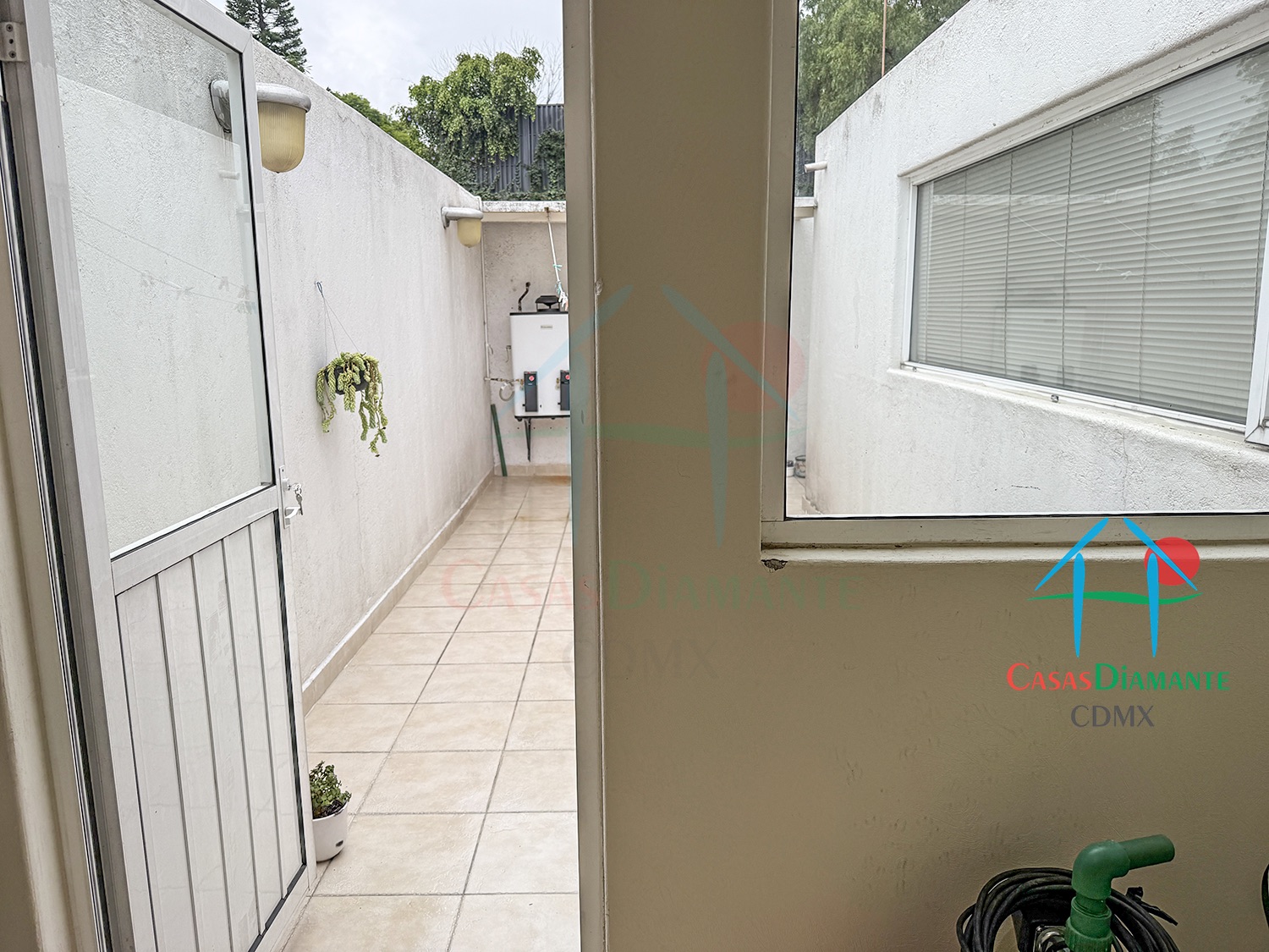 Jardines del Pedregal Casa Rivera EJ - Área de lavandería 6